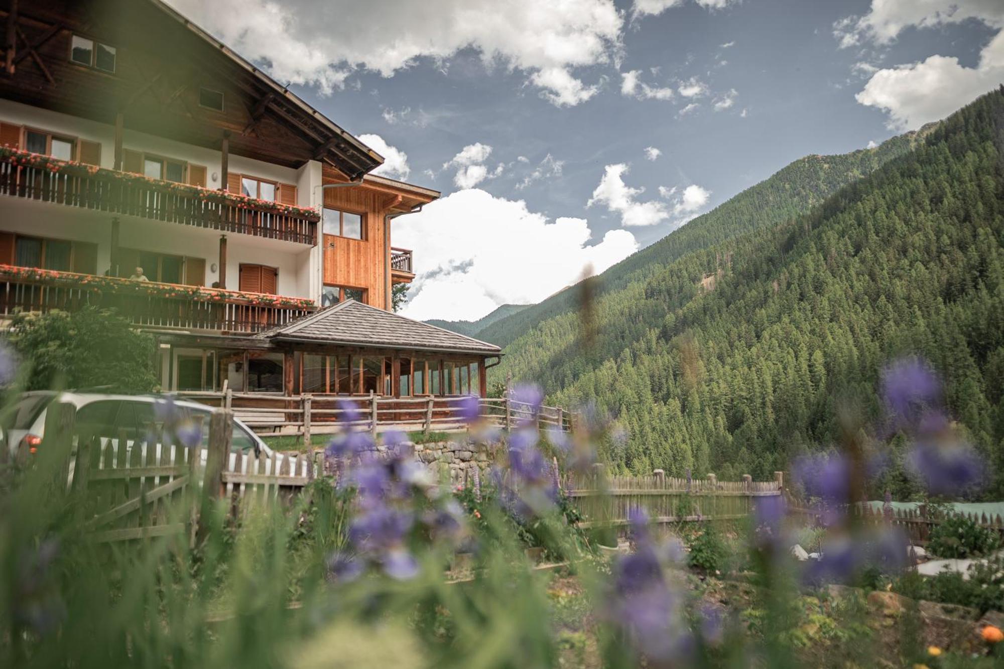 Hotel Ultnerhof Santa Gertrude Exterior photo